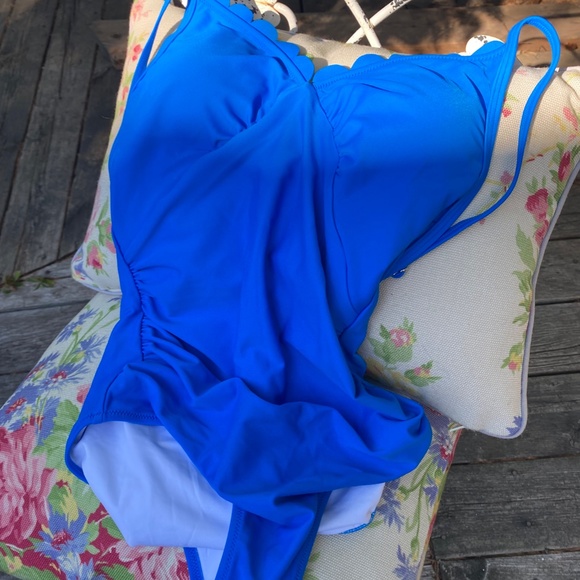 Cupshe One Piece Swimsuit Scalloped Neckline Ruched Waist Bright Blue - Picture 1 of 12